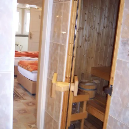 Tenne Lejlighedshotel 2*